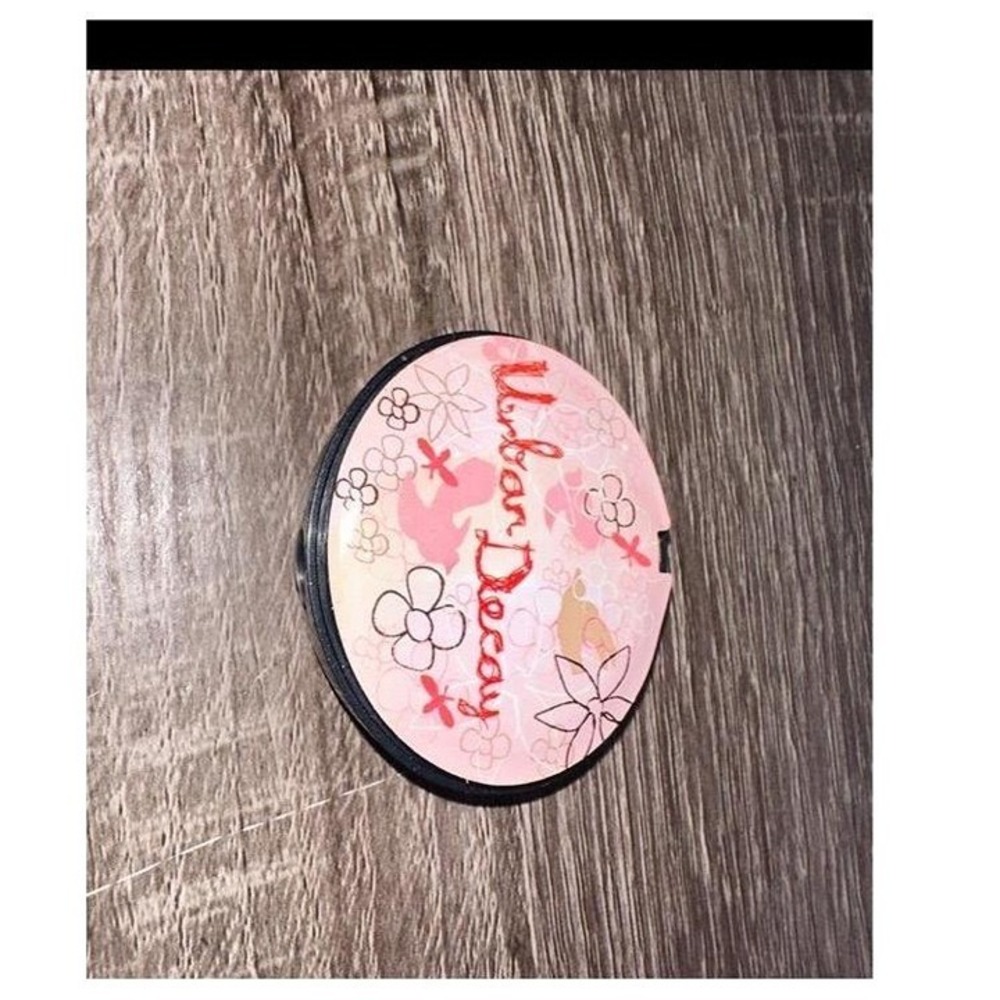 Urban Decay Heat eye shadow
